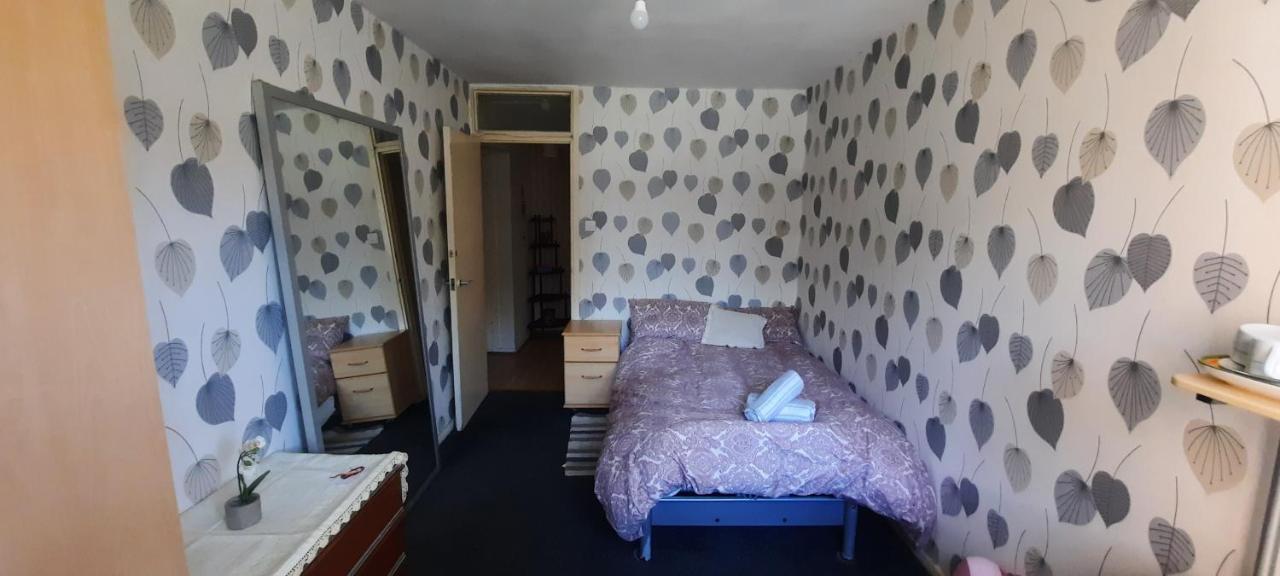 Double Bedroom In Liverpool Exterior photo